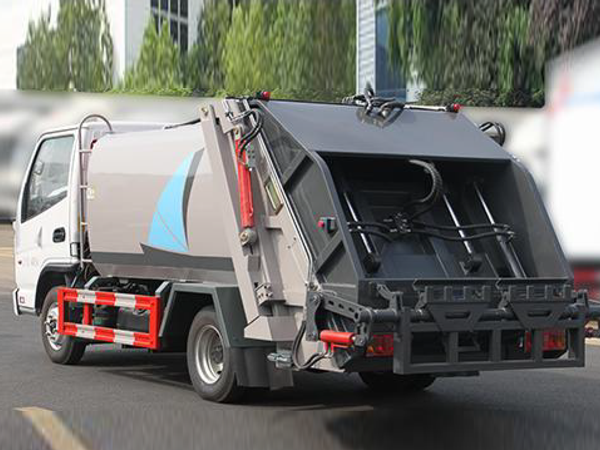 凱馬5方壓縮垃圾車